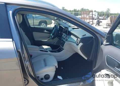 2016 Mercedes-Benz Gla 250 из США, поврежденный, VIN WDCTG4EB2GJ242054